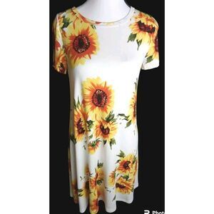 POPYOUNG DRESS SIZE S FLORAL SHORT SLEEVE